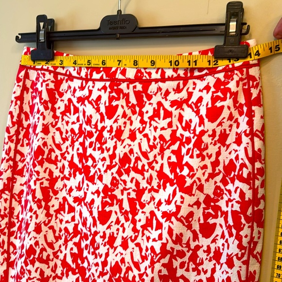 Halogen pencil skirt red and white pattern size 2 - Picture 3 of 7